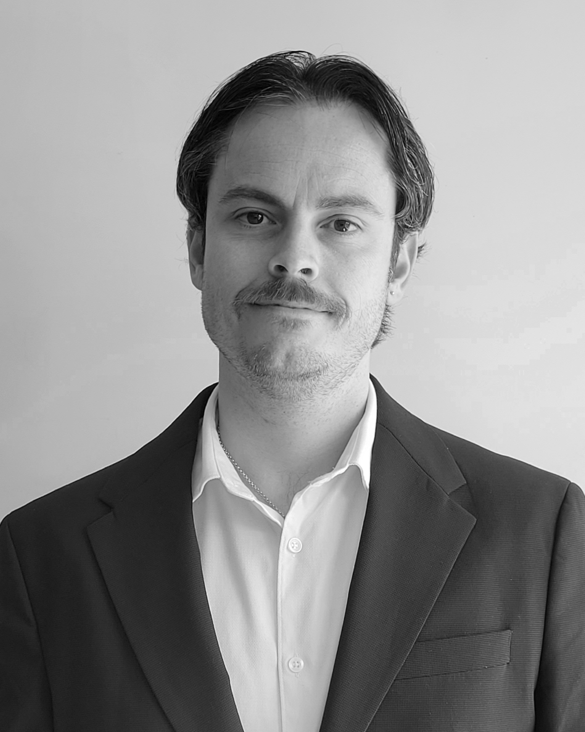 Iván Flores